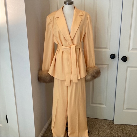 Escada NWT mango fox fur suit - Picture 1 of 14